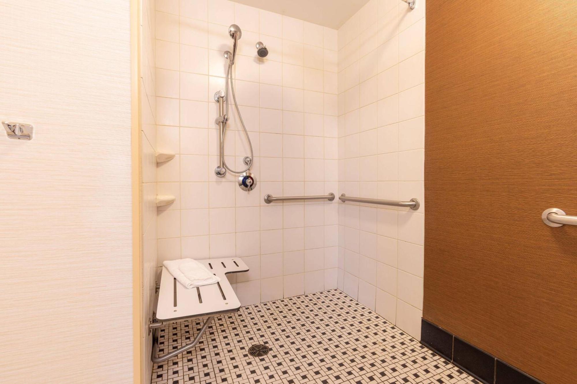 Fairfield Inn & Suites Bedford Eksteriør bilde