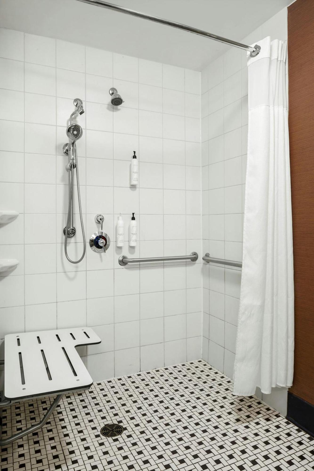 Fairfield Inn & Suites Bedford Eksteriør bilde